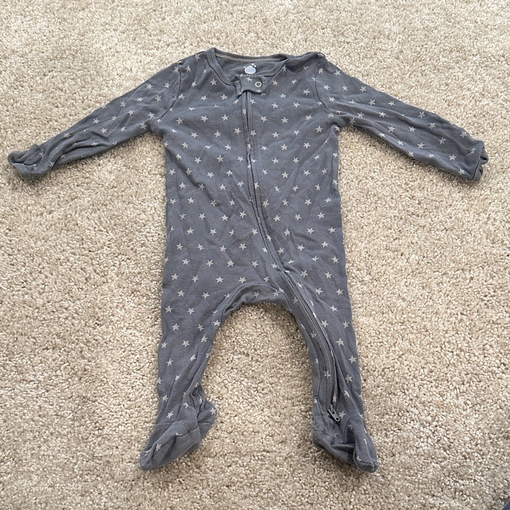 Cloud Island Gray Starry Kids Footie